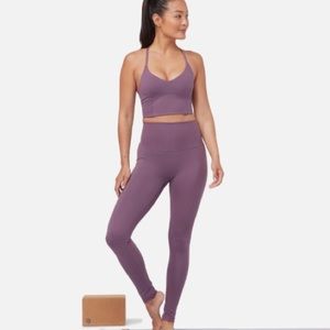 Dark sapphire Essence manduka leggings